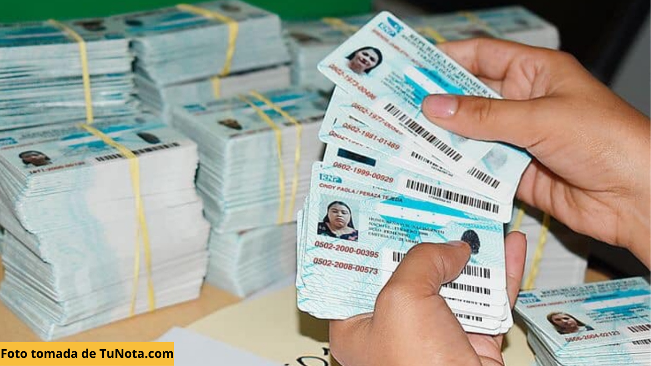 Imagen Principal de Nota: Congreso Nacional amplía vigencia de vieja tarjeta de identidad, conozca hasta cuándo