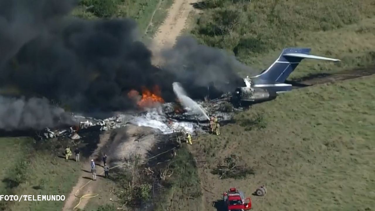 Imagen de Avión con 21 ocupantes se accidenta en Houston, Estados Unidos