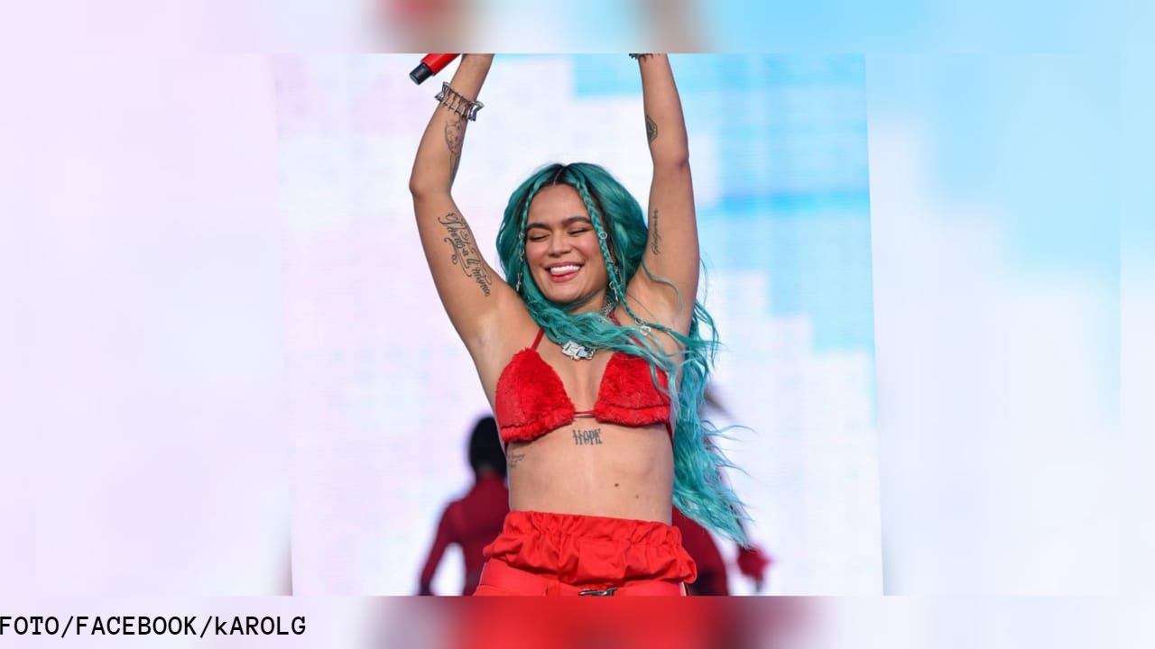 Imagen de Karol G lo vuelve hacer y enamora a sus  seguidores con sensual vídeo,  luciendo traje de animal print