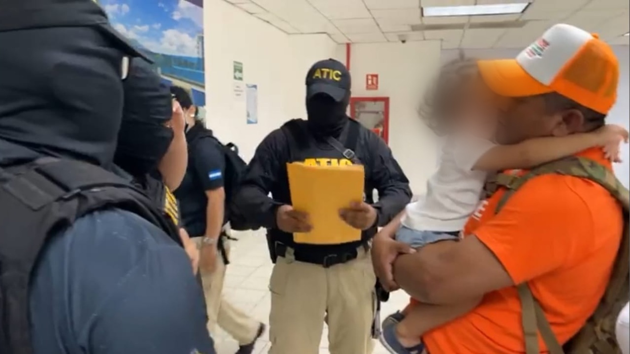 Imagen de ATIC captura al excapitán Santos Rodríguez Orellana por supuesto lavado de activos