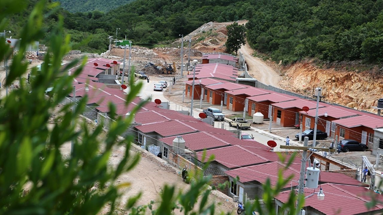 Imagen Principal de Nota: Para quienes comienzan un hogar, construir una vivienda con una tasa del cinco por ciento es de gran ayuda