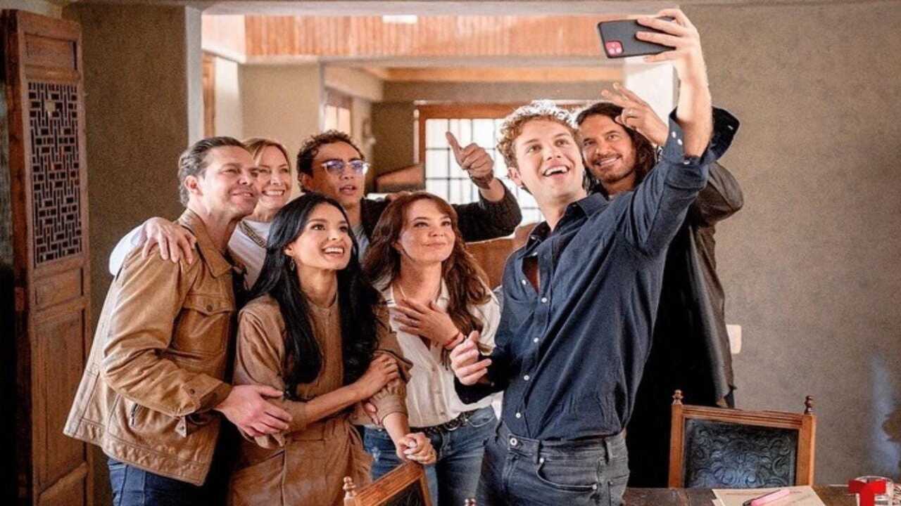 Imagen Principal de Nota: Pasión de Gavilanes inicia rodaje con conmovedoras fotografías del elenco