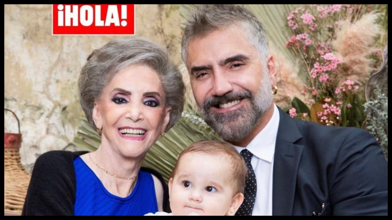 Imagen Principal de Nota: Alejandro Fernández dedicó tema de Vicente Fernández su madre para recibir el Año Nuevo