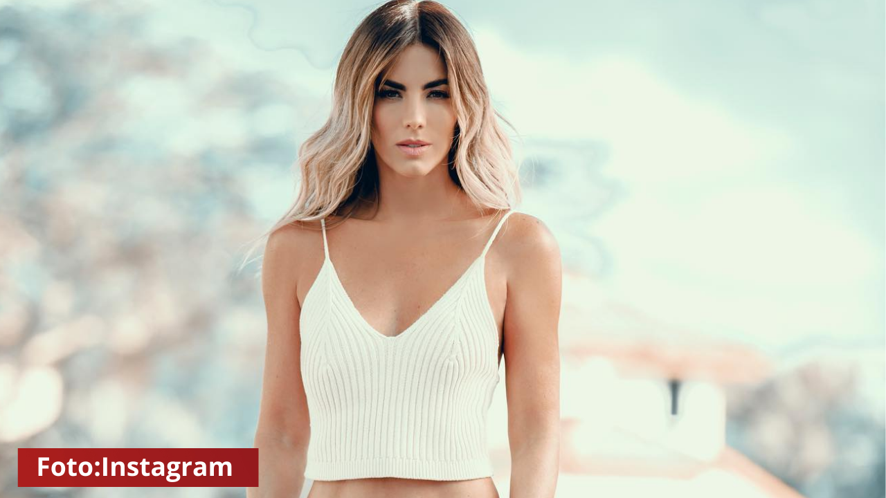 Imagen Principal de Nota: Gaby Espino sube la temperatura al posar  en diminuto traje de baño, dejando a un lado las críticas