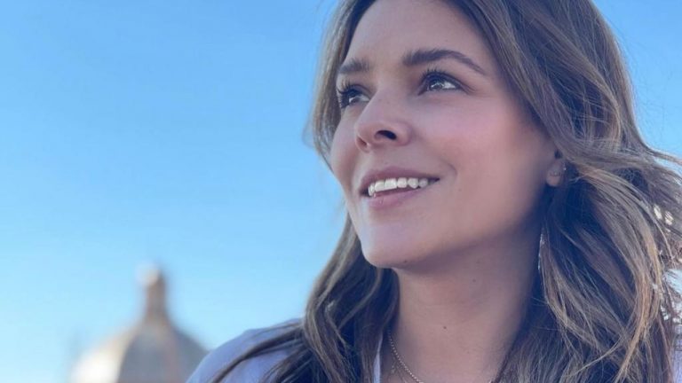 Imagen Principal de Nota: Grettell Valdez reaparece en las redes tras la amputación de parte de su dedo