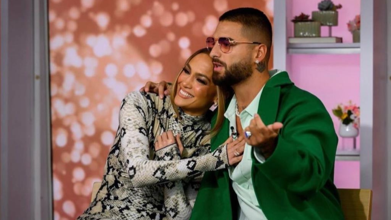 Imagen Principal de Nota: Maluma le propuso matrimonio a JLO