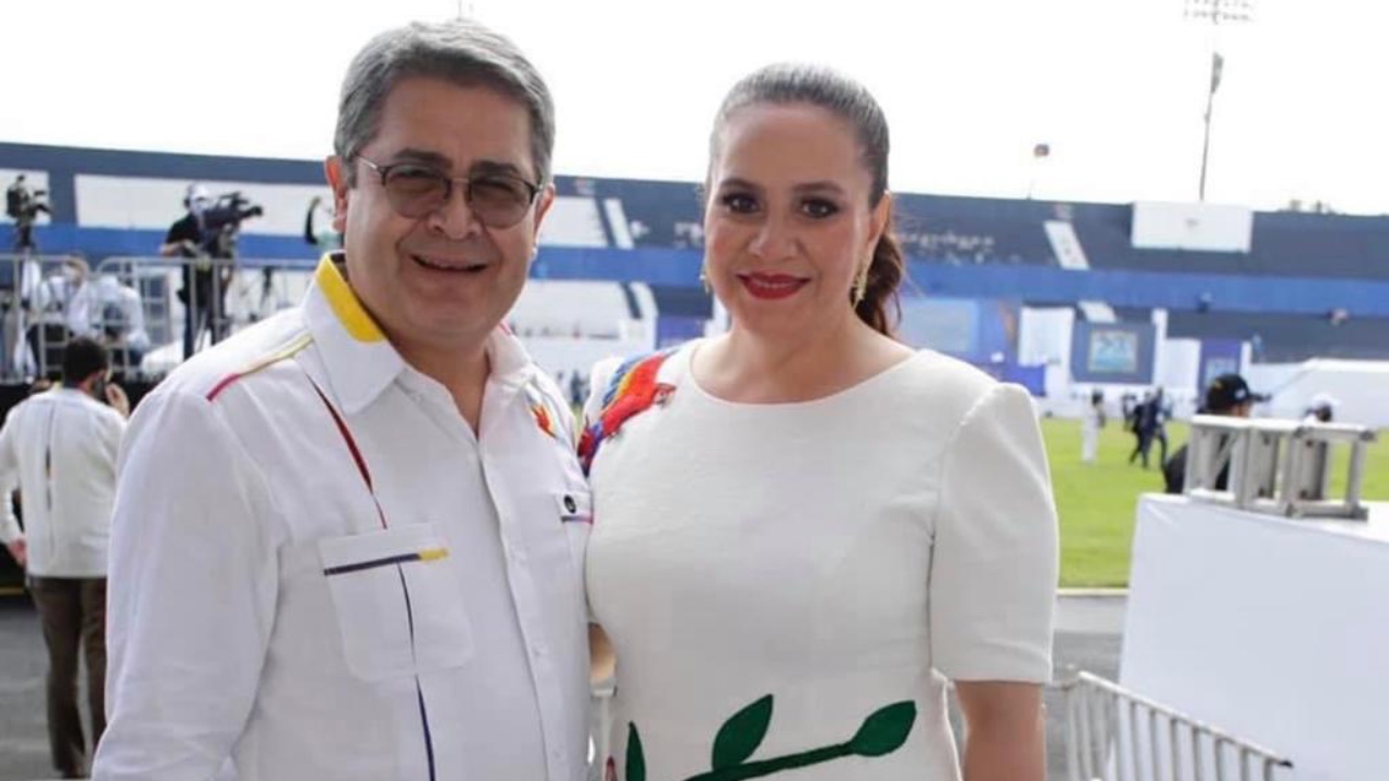 Imagen de Esposa del expresidente Hernández: ‘Si Dios está con nosotros, ¿quién contra nosotros?’