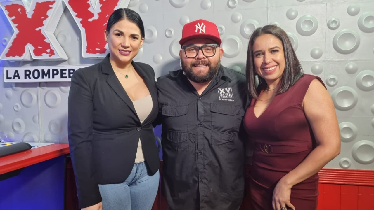 Imagen Principal de Nota: Un éxito total fue el podcast: Redes Sociales, una línea estrecha entre el placer y el peligro