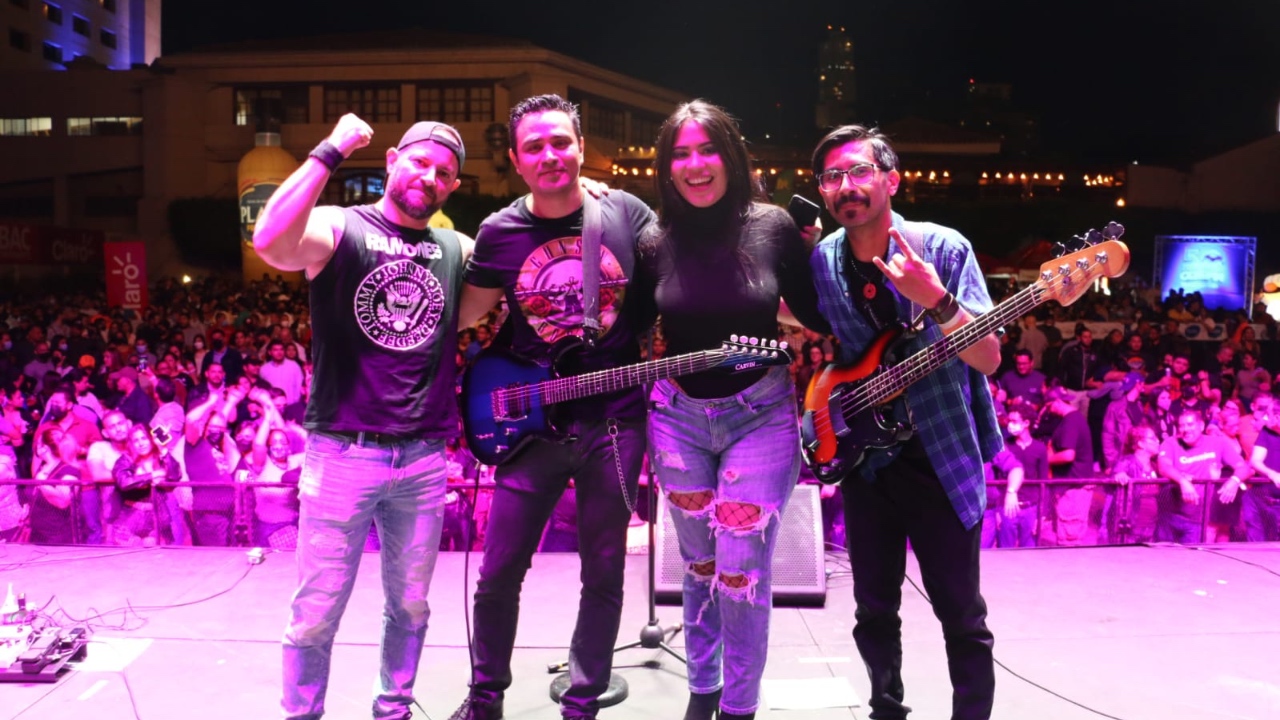 Imagen Principal de Nota: Un éxito total fue el RockNPop Fest en conmemoración del 25 aniversario de la radio