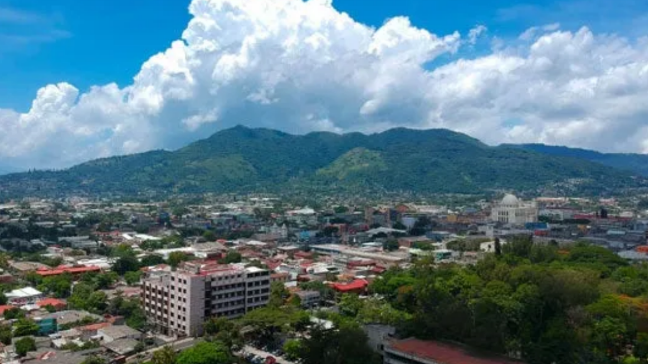 Imagen Principal de Nota: Temperaturas altas y lluvias estarán afectando estos departamentos de Honduras