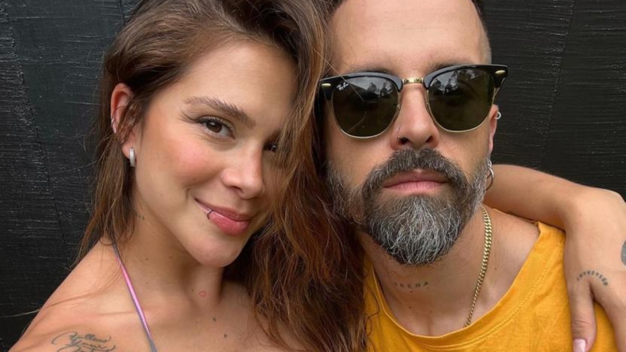 Imagen de Mike Bahía y Greeicy anuncian el nacimiento de su bebé con esta tierna fotografía