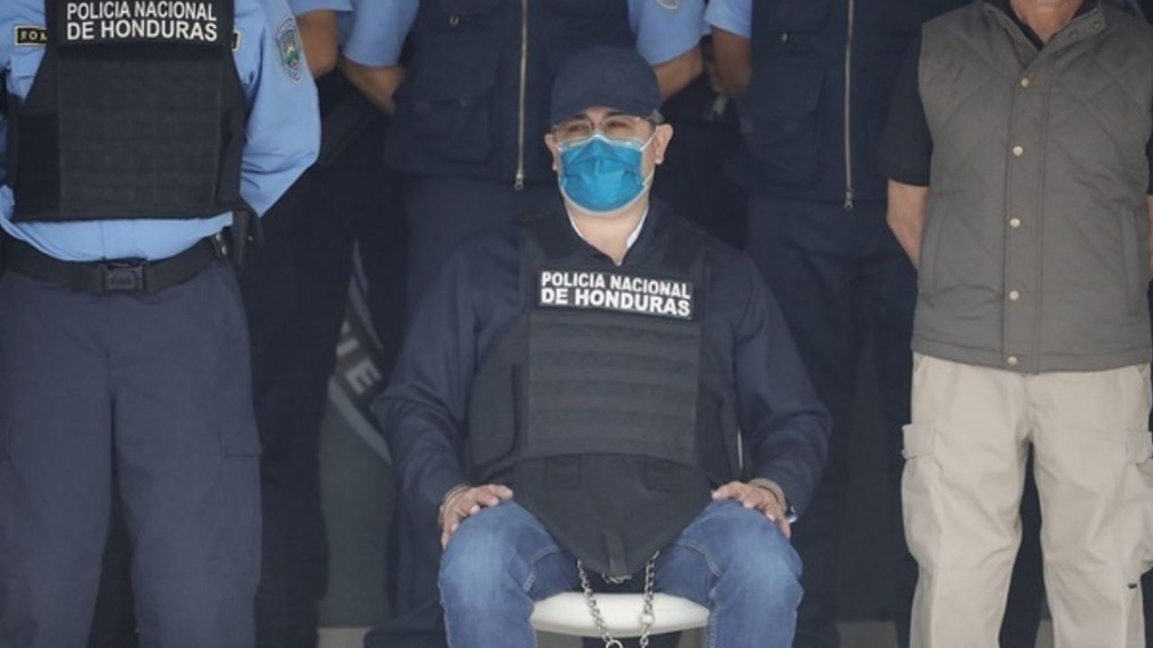 Imagen Principal de Nota: Se completan firmas de los magistrados de la CSJ que da luz verde para la extradición de JOH