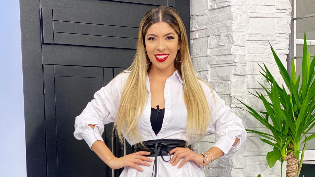Imagen de Laura Meza vuelva a cambiar de look, aquí sus múltiples cambios de color de cabello