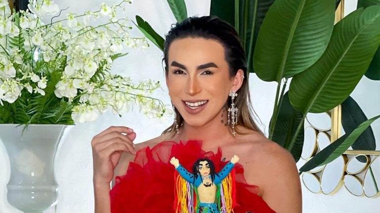 Imagen Principal de Nota: Betanco sorprende a seguidores al compartir vídeo dándose un beso con famoso tiktoker