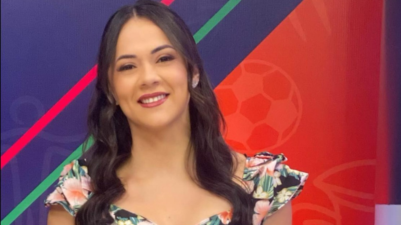Imagen Principal de Nota: Así celebra su cumpleaños la presentadora de Deportes TVC,  Isabel Zambrano