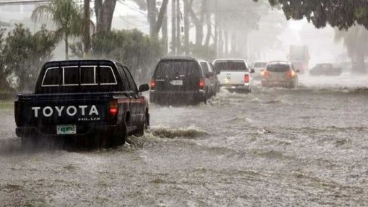 Imagen Principal de Nota: Intensas lluvias seguirán afectando a Honduras por paso del huracán Agatha