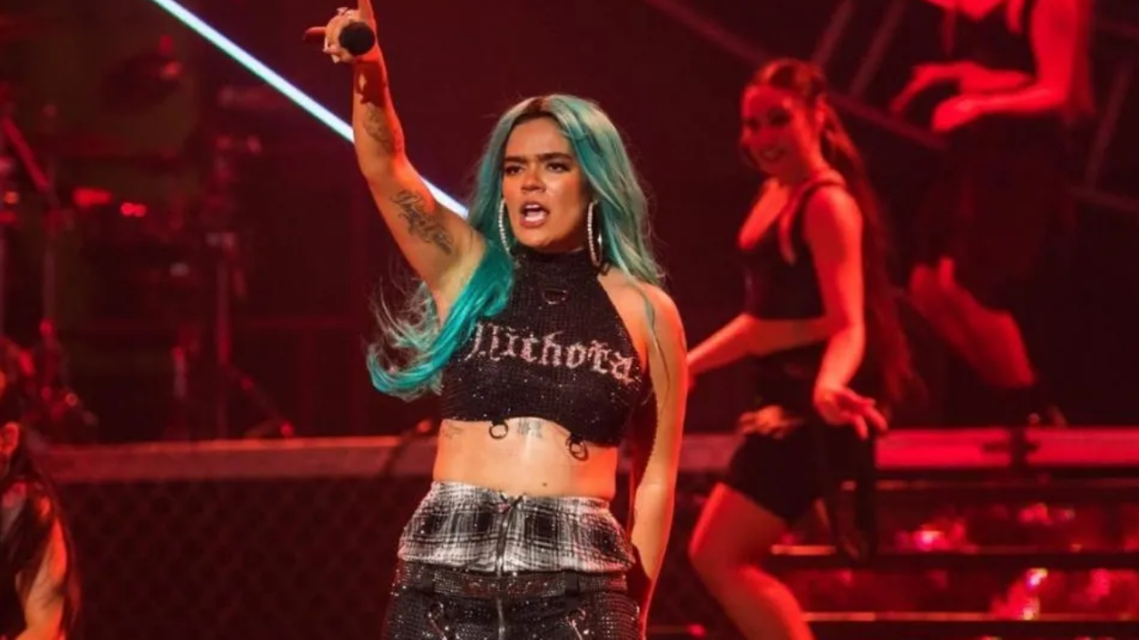 Imagen de ‘Familia los amo’: Con emotivas palabras se despidió karol G de sus fanáticos hondureños