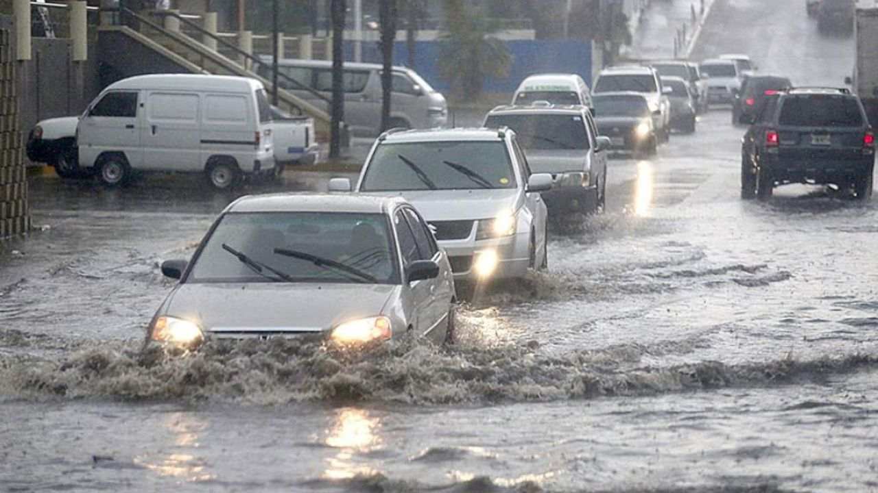 Imagen Principal de Nota: Cuatro regiones de Honduras registrarán intensas lluvias por 48 horas más