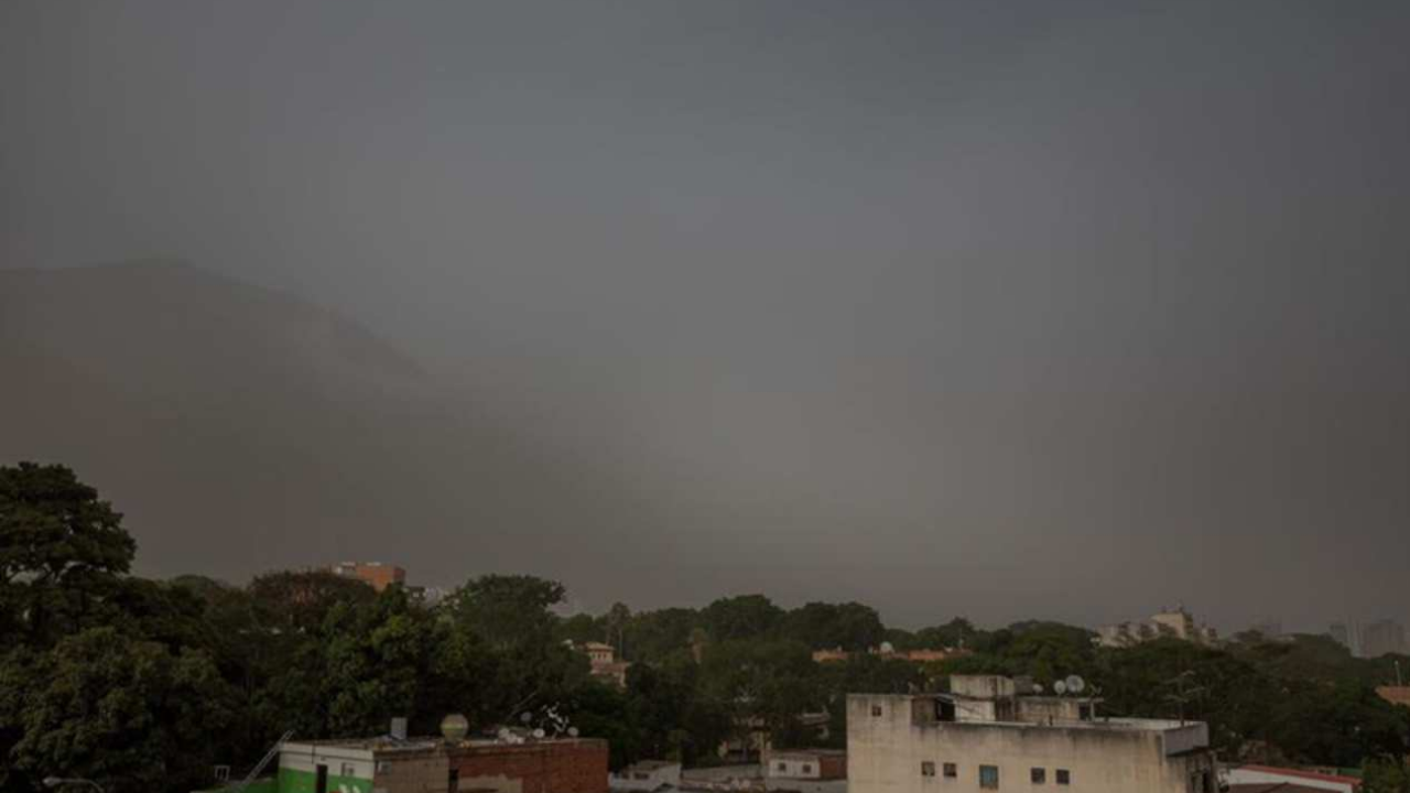 Imagen Principal de Nota: Polvo del Sáhara y lluvias afectarán a Honduras este fin de semana