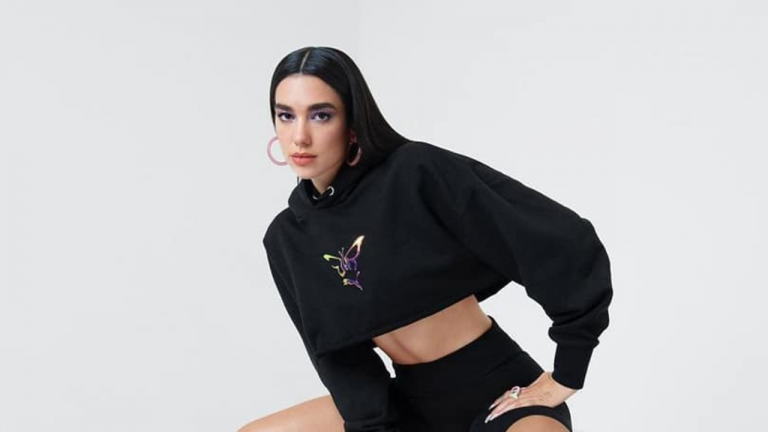 Imagen Principal de Nota: Dua Lipa cautiva las redes al posar en un sexy body con transparencias