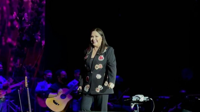 Imagen Principal de Nota: Ana Gabriel enamoró a Honduras con un exitoso concierto: estas fotos y vídeos lo demuestran