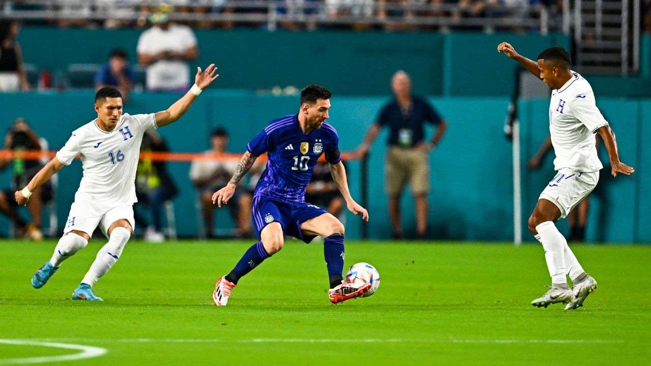 Imagen Principal de Nota: Argentina cumplió el trámite: golea 3-0 a Honduras en el Hard Rock Stadium de Miami