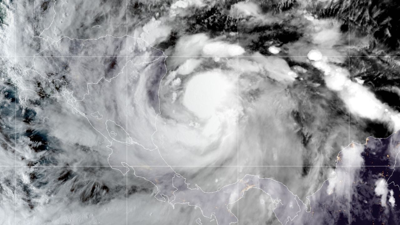 Imagen de ¡URGENTE! Julia se convierte en huracán