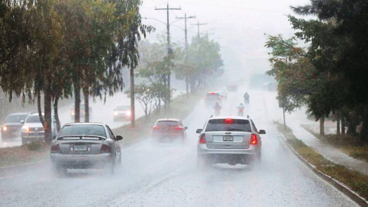 Imagen Principal de Nota: ¡Saque su sombrilla! Pronostican lluvias y chubascos en estas regiones del país