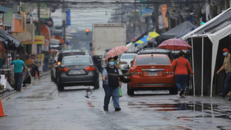 Imagen Principal de Nota: Bajas temperaturas y lluvias continuarán afectando varios departamentos de Honduras