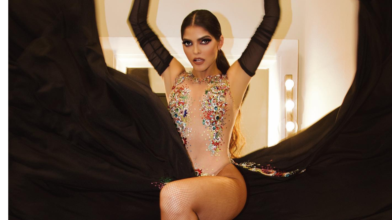 Imagen Principal de Nota: Ana Bárbara presume su figura  en ajustado atuendo, mientras baila en TikTok