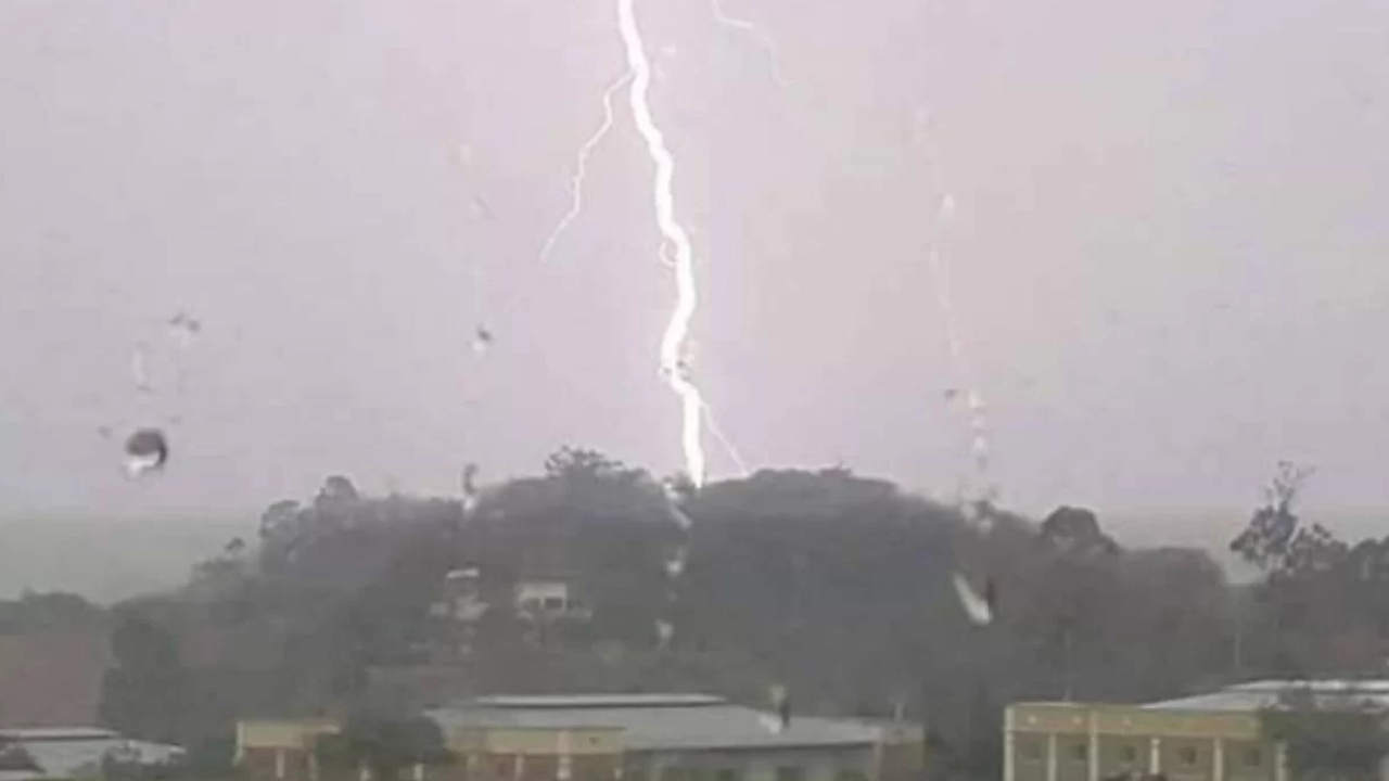 Imagen de Lluvias con actividad eléctrica para este sábado en estas regiones de Honduras