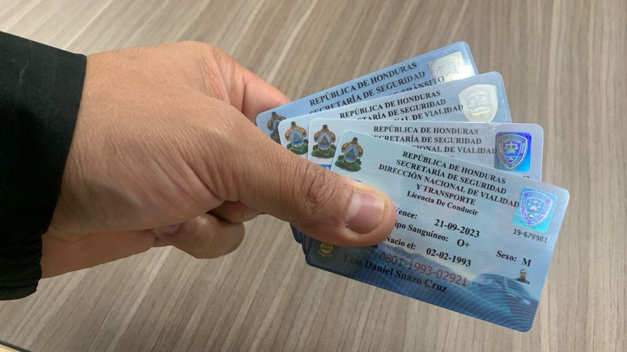Imagen Principal de Nota: Investigan presunta corrupción en fondos para emisión de licencias de conducir