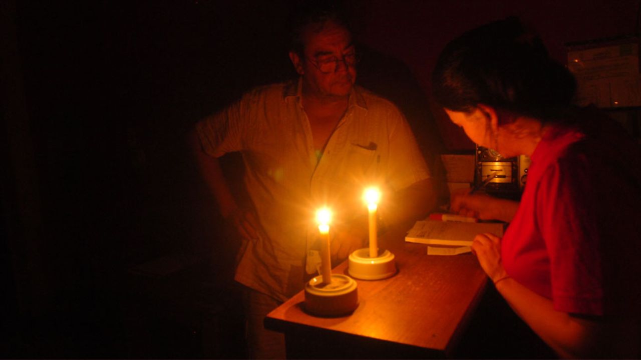 Imagen de Ministro de Energía presenta seis acciones a corto plazo para frenar apagones en Honduras