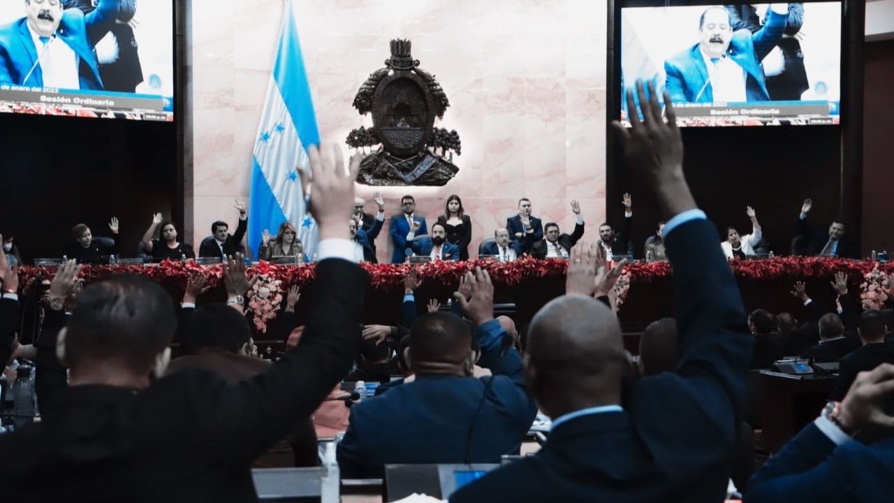 Imagen de Por unanimidad de votos, CN deroga decretos del pacto de impunidad previo a instalar la CICIH