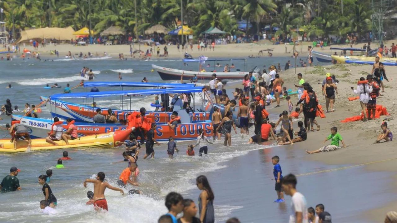 Imagen Principal de Nota: ¡Oficial! Cambian fechas del Feriado Morazánico para empleados públicos