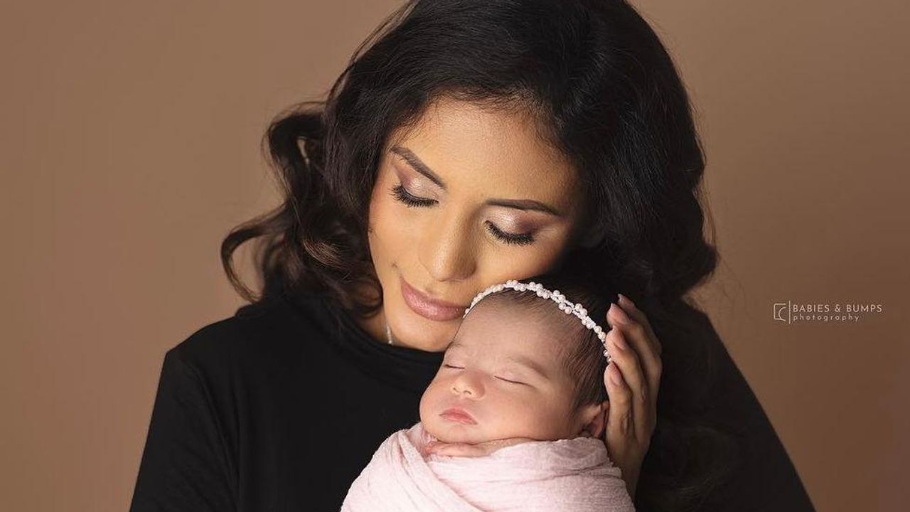 Imagen Principal de Nota: Elsa Oseguera comparte tierna sesión de fotos junto a Summer y Davis Flow