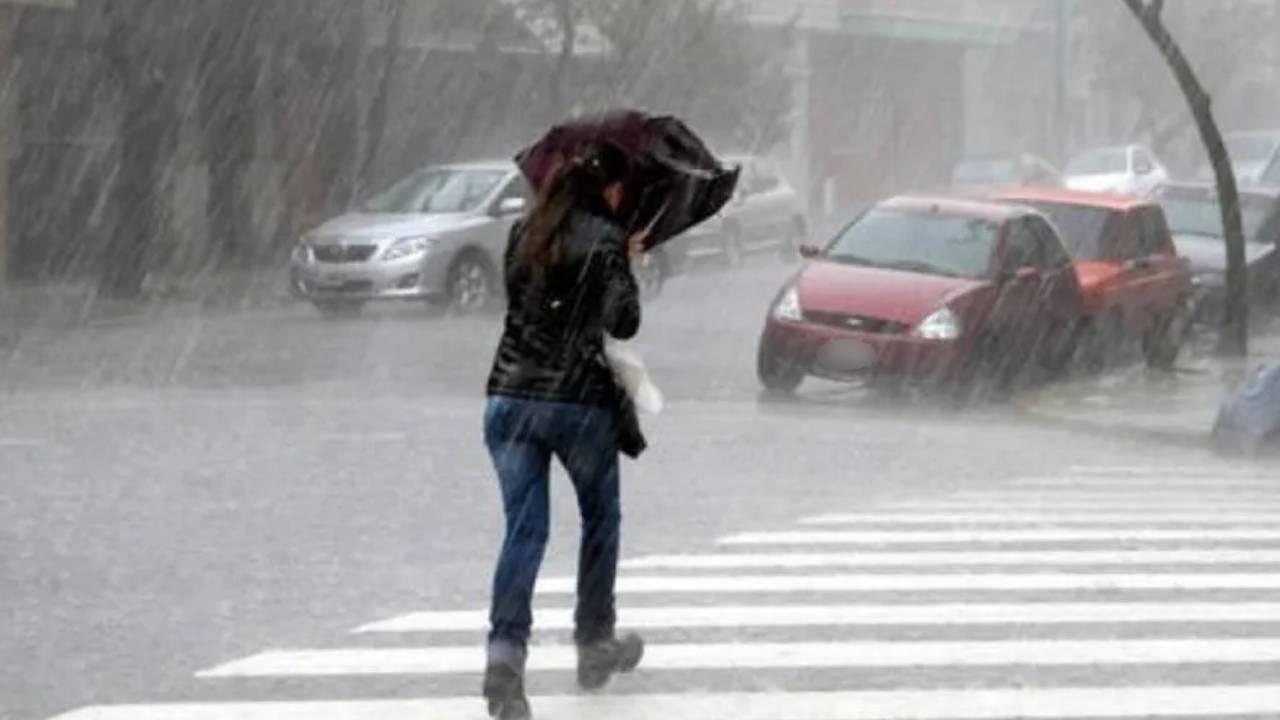 Imagen Principal de Nota: Fuertes lluvias continuarán este jueves en Honduras debido a vaguada