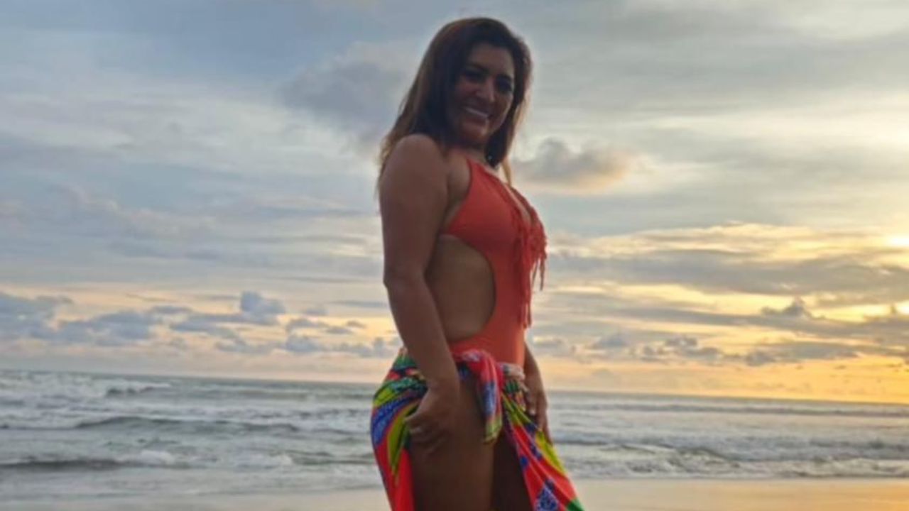 Imagen Principal de Nota: ¡Yanira Berríos deslumbra en la playa con su atrevido bikini!