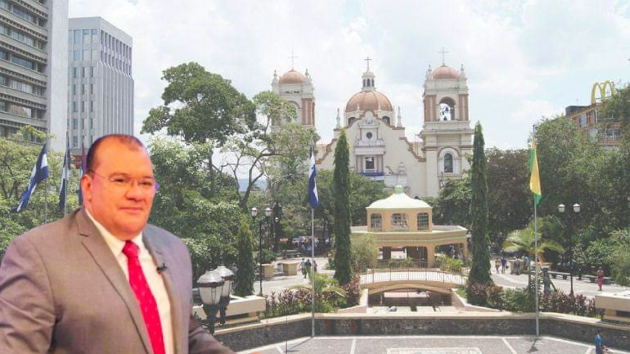 Imagen Principal de Nota: La noche de Renato Álvarez en el parque central de San Pedro Sula: la odisea de un periodista sin dinero