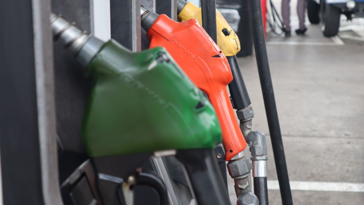 Imagen de Primer trancazo de marzo: gasolinas tendrán un alza a partir del lunes