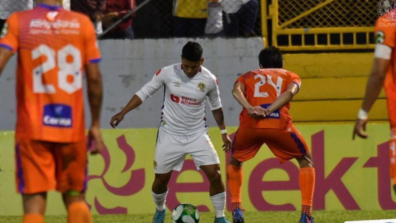 Imagen Principal de Nota: Lobos UPNFM - Olimpia EN VIVO hoy, canal, alineaciones, a qué hora juegan y quién transmite