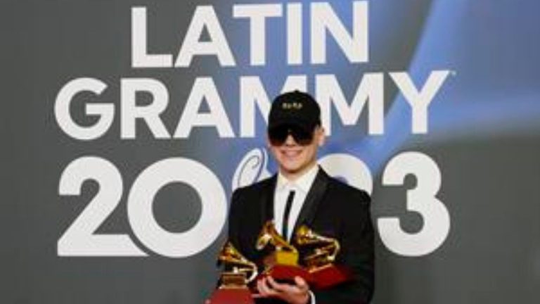 Imagen Principal de Nota: México y Argentina vuelven a cruzar estilos en nueva sesión de Bizarrap con Natanael Cano