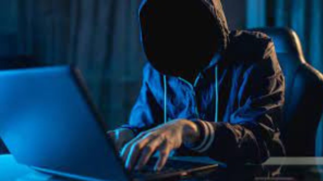Imagen Principal de Nota: 'Campanita' enfrenta estafa cibernética desde cuentas falsas