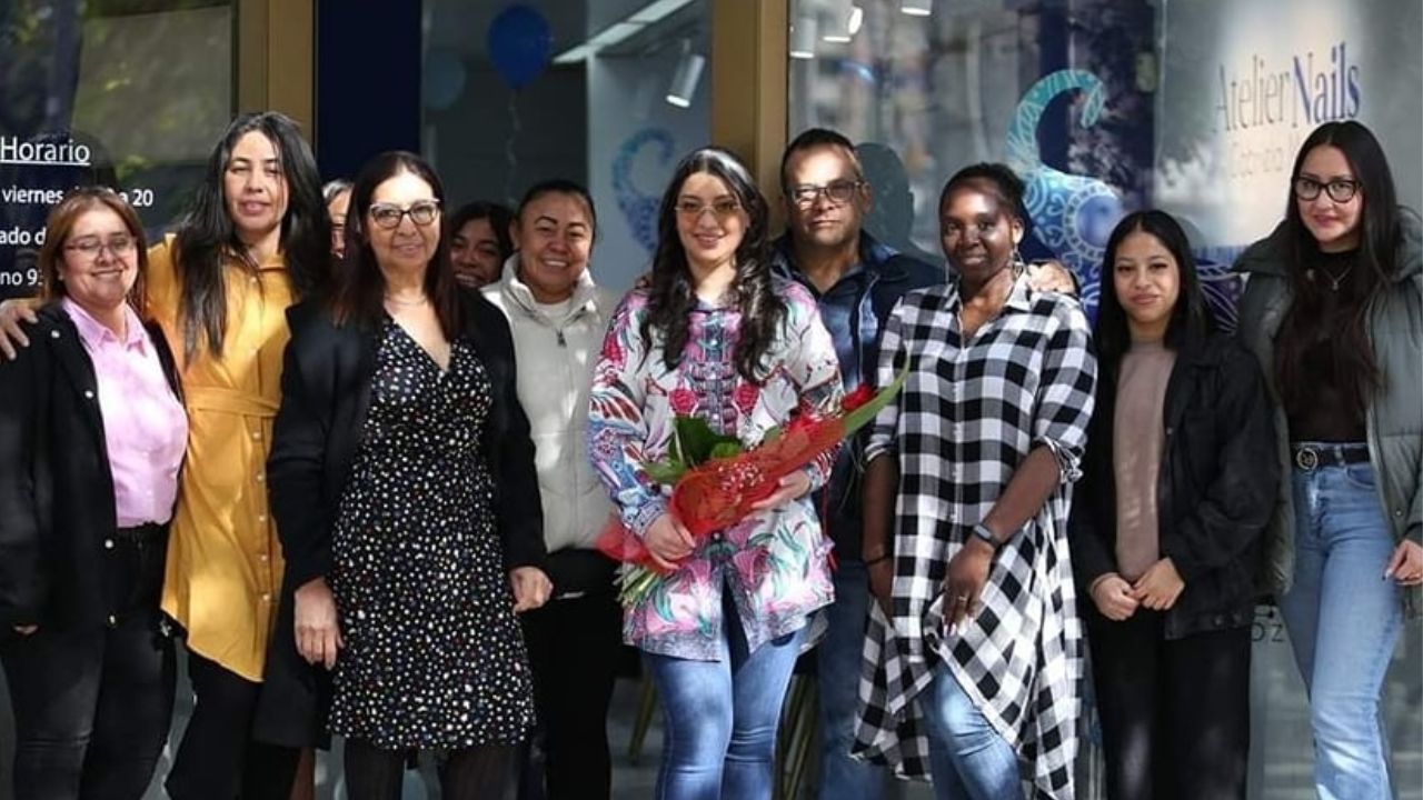 Imagen Principal de Nota: Hondureña abre su salón de uñas en Barcelona en solo 4 años de vivir en España