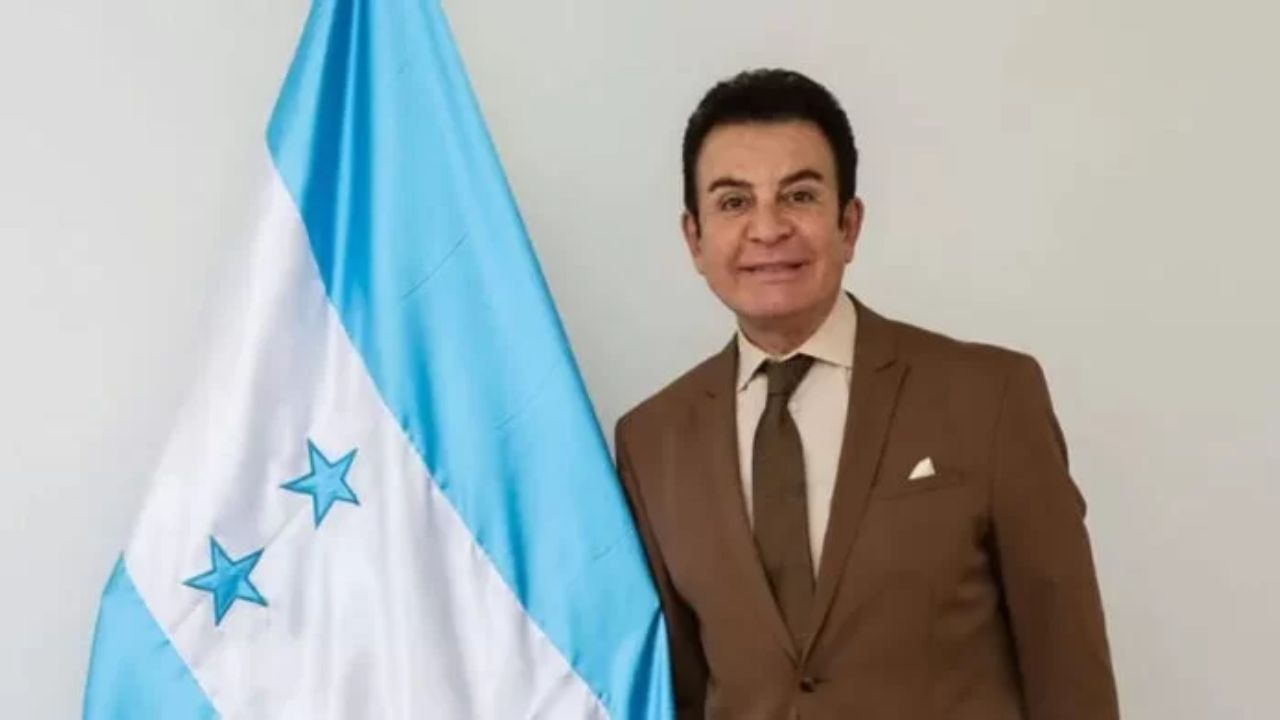 Imagen Principal de Nota: Salvador Nasralla renuncia de su cargo como designado presidencial