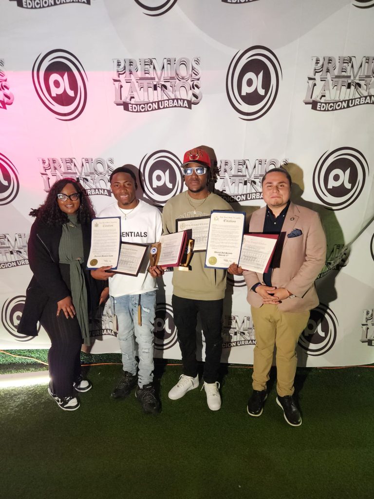 Hondureños premiados en EEUU