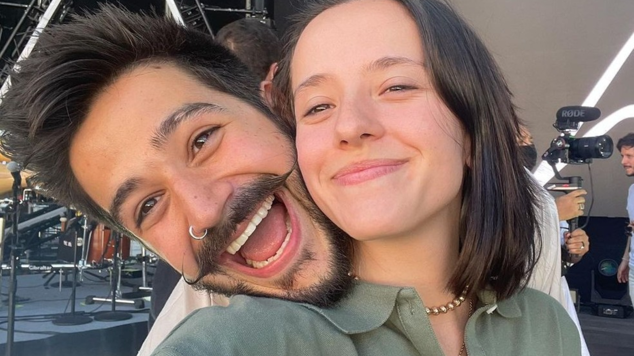 Imagen Principal de Nota: Camilo revela que Evaluna le regaló un collar de leche