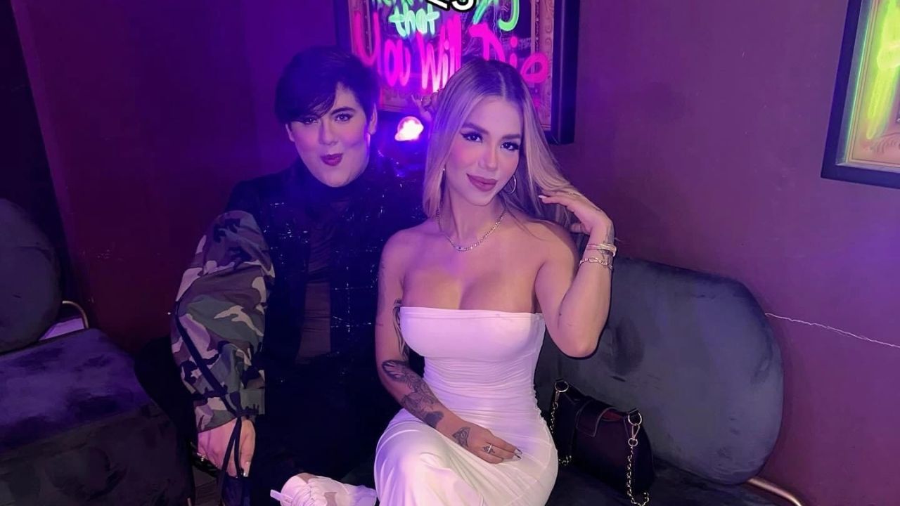 Imagen de Sandrezz expone chat de Jennifer Fúnez ¿está  picante?