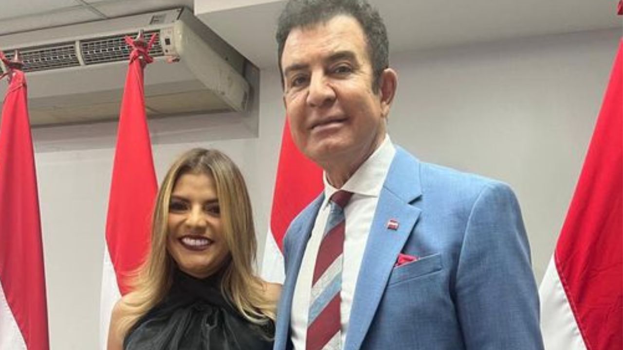 Imagen Principal de Nota: Salvador Nasralla le da la bienvenida a Saraí Espinal al 'Movimiento Vamos Honduras': ¿En busca de una diputación?