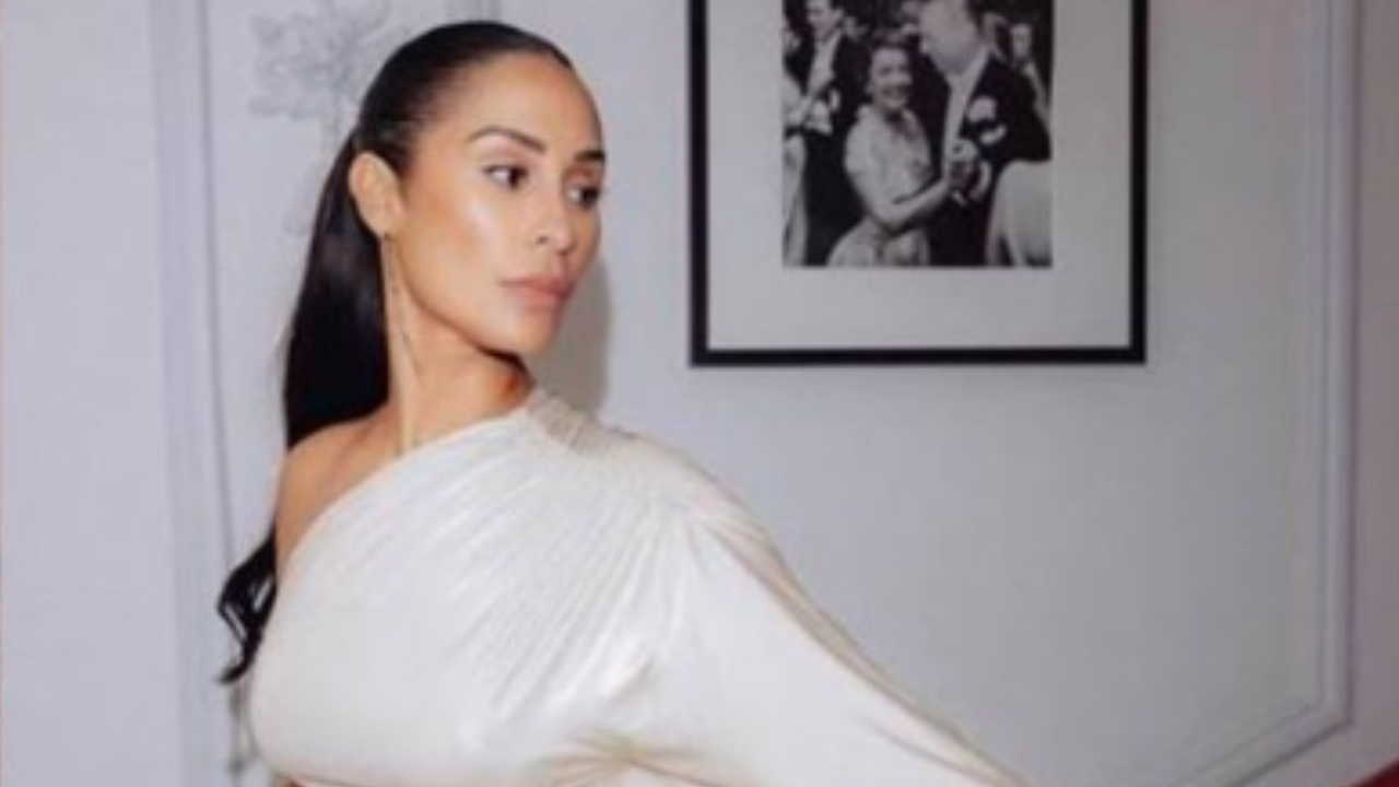 Imagen Principal de Nota: Esposa de Romeo Santos casi muere por un dolor de cabeza